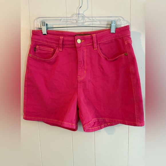 Judy Blue Hot Pink Pocket Embroidered Shorts, Size 29 - Picture 3 of 12